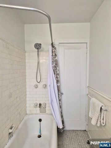 363-377 Mount Prospect 1B, Newark, NJ 07104