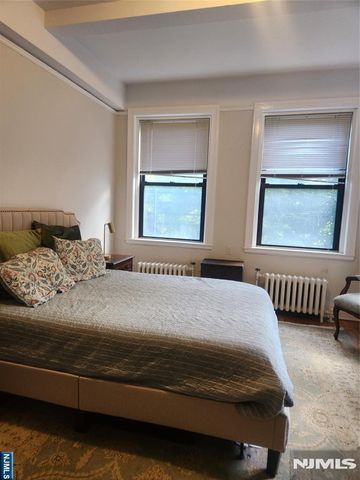 363-377 Mount Prospect 1B, Newark, NJ 07104