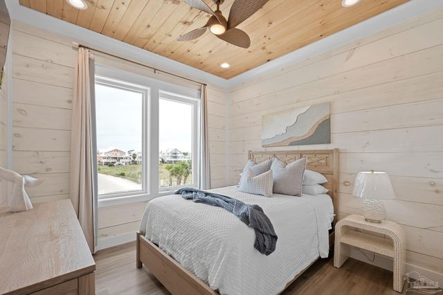 1434 W Dune Dr, Gulf Shores, AL 36542