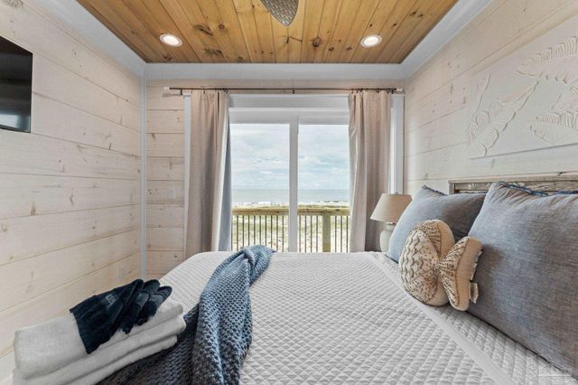 1434 W Dune Dr, Gulf Shores, AL 36542