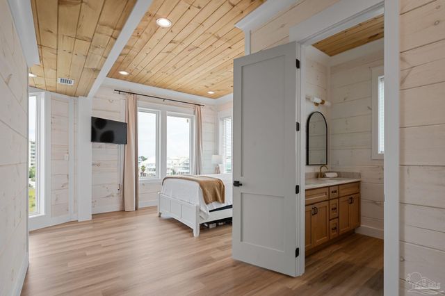 1434 W Dune Dr, Gulf Shores, AL 36542