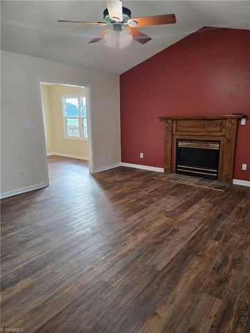 138 Boxwood Church Road, Mocksville, NC 27028