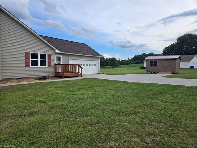 138 Boxwood Church Road, Mocksville, NC 27028