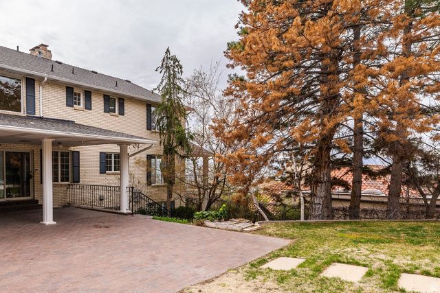 325 N FEDERAL HEIGHTS CIR, Salt Lake City, UT 84103