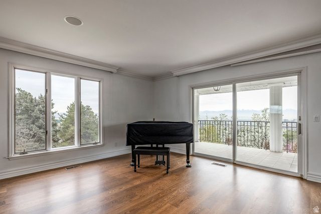 325 N FEDERAL HEIGHTS CIR, Salt Lake City, UT 84103