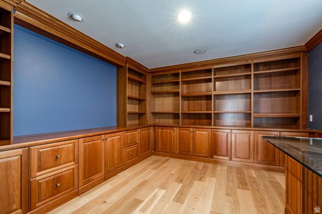 325 N FEDERAL HEIGHTS CIR, Salt Lake City, UT 84103