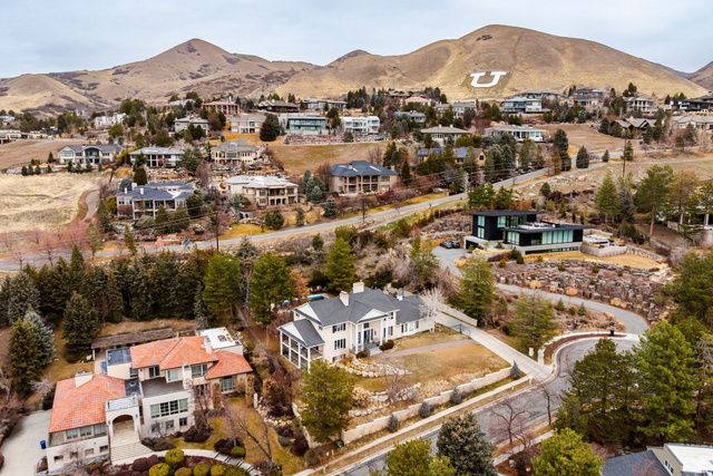 325 N FEDERAL HEIGHTS CIR, Salt Lake City, UT 84103