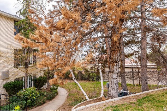 325 N FEDERAL HEIGHTS CIR, Salt Lake City, UT 84103