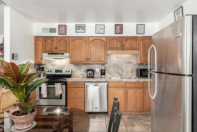 4365 N La Osa Way, Tucson, AZ 85705