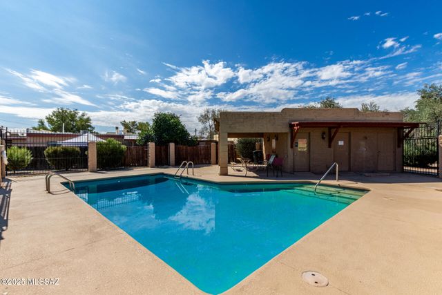 4365 N La Osa Way, Tucson, AZ 85705