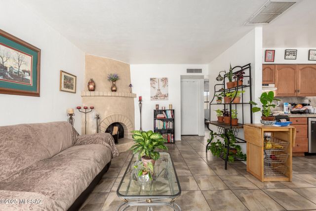 4365 N La Osa Way, Tucson, AZ 85705