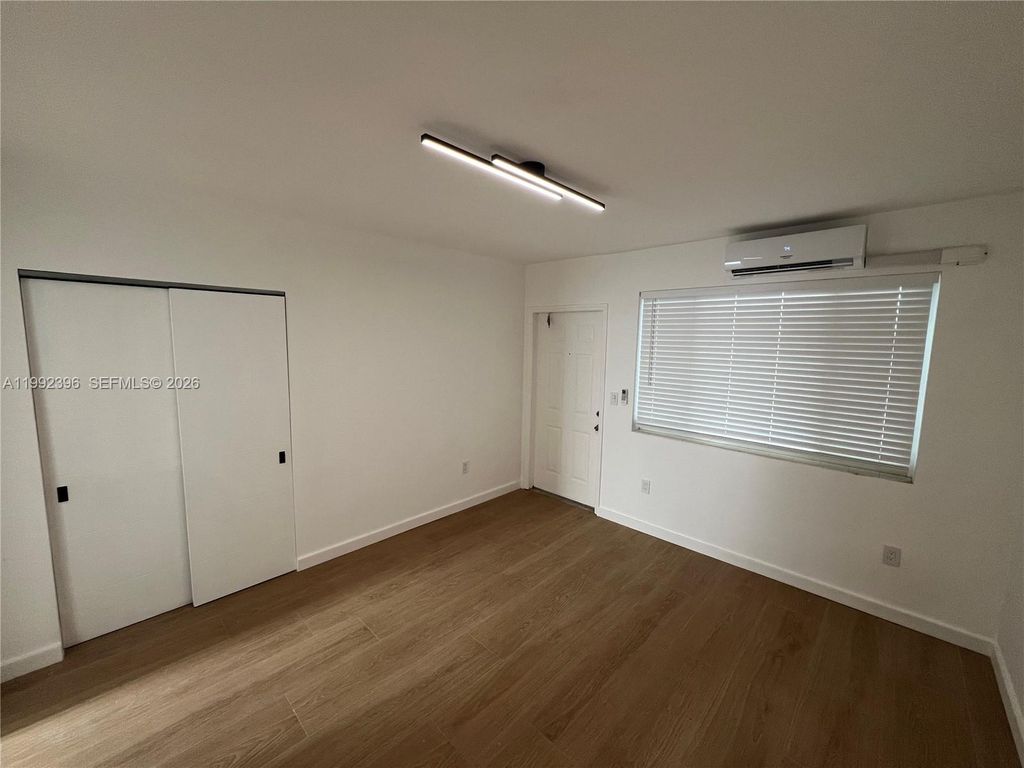 7035 NE 4th Court 4, Miami, FL 33138