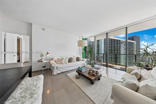68 SE 6th St 2909, Miami, FL 33131