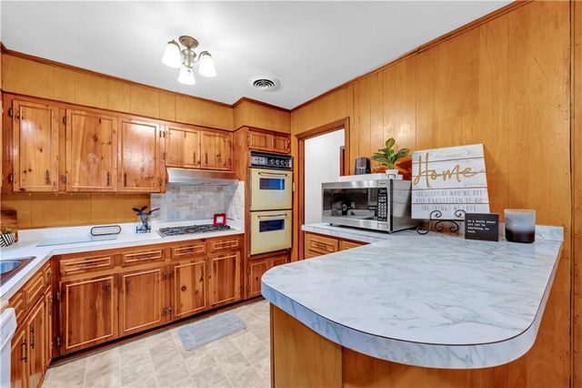 1105 Summerville Street, Mobile, AL 36617