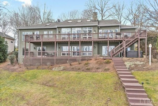 311 Morningwood Lane, Wirtz, VA 24184