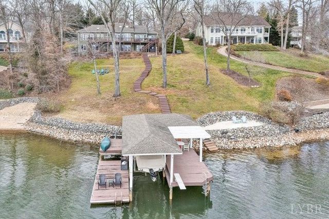311 Morningwood Lane, Wirtz, VA 24184