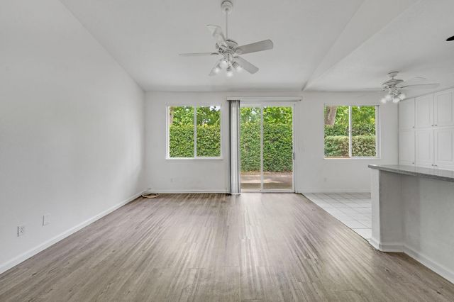3815 Brook Valley Cir, Stockton, CA 95219