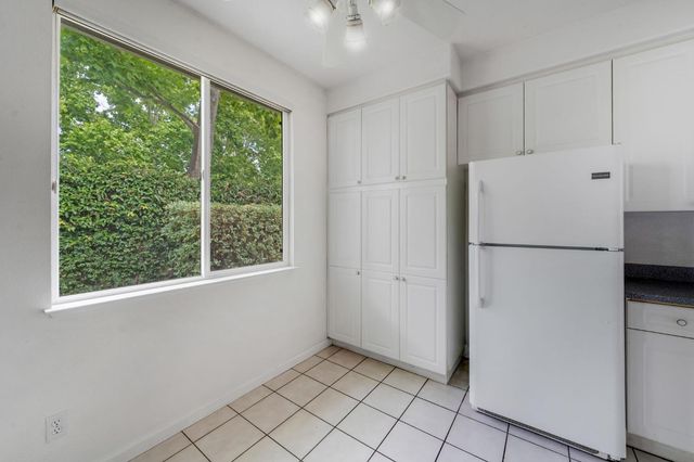3815 Brook Valley Cir, Stockton, CA 95219