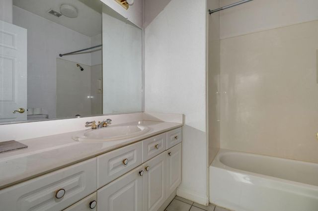 3815 Brook Valley Cir, Stockton, CA 95219