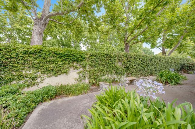3815 Brook Valley Cir, Stockton, CA 95219
