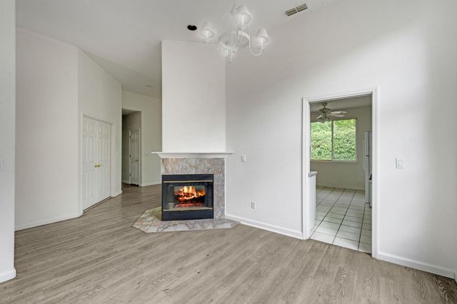 3815 Brook Valley Cir, Stockton, CA 95219