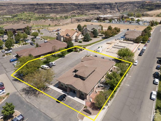 261 Canyon Crest Drive, Twin Falls, ID 83301