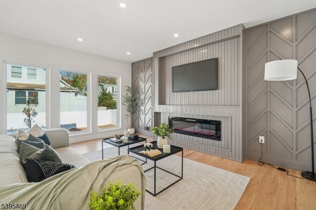 32 Marion Ave, New Providence Boro, NJ 07974