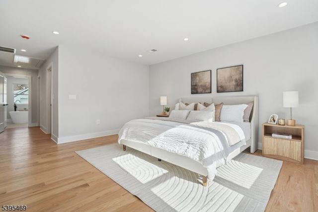 32 Marion Ave, New Providence Boro, NJ 07974