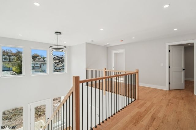 32 Marion Ave, New Providence Boro, NJ 07974