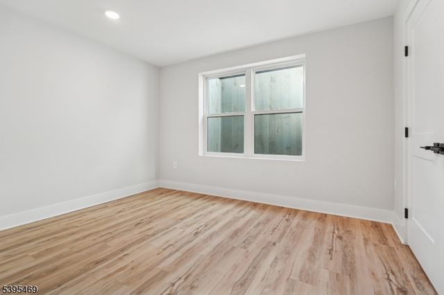 32 Marion Ave, New Providence Boro, NJ 07974