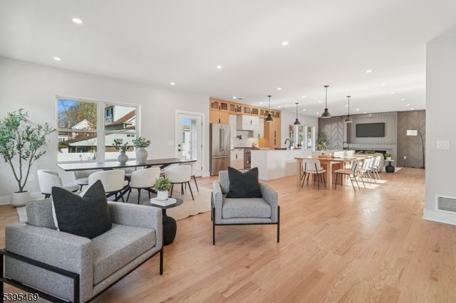 32 Marion Ave, New Providence Boro, NJ 07974