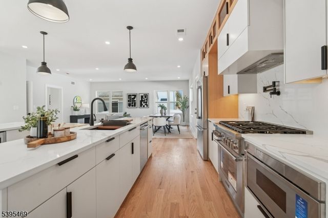 32 Marion Ave, New Providence Boro, NJ 07974