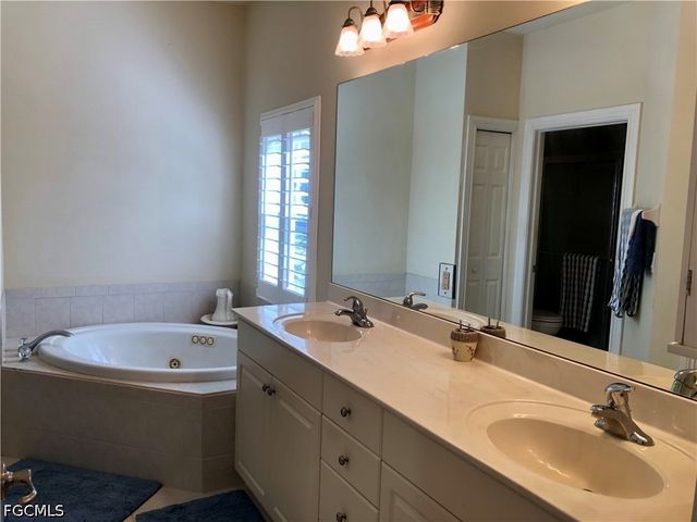 20100 Langford RD, Alva, FL 33920