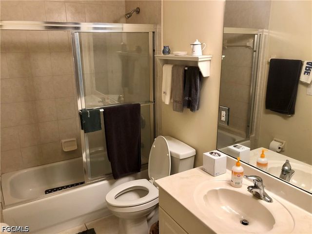 20100 Langford RD, Alva, FL 33920