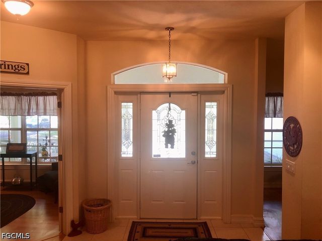 20100 Langford RD, Alva, FL 33920