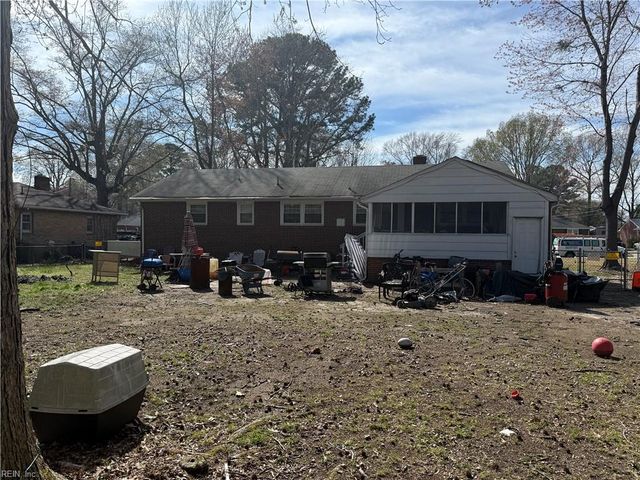 444 Martha Lee DR, Hampton, VA 23666