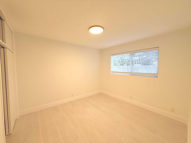 626 Prosperity Farms Rd Road 7, North Palm Beach, FL 33408