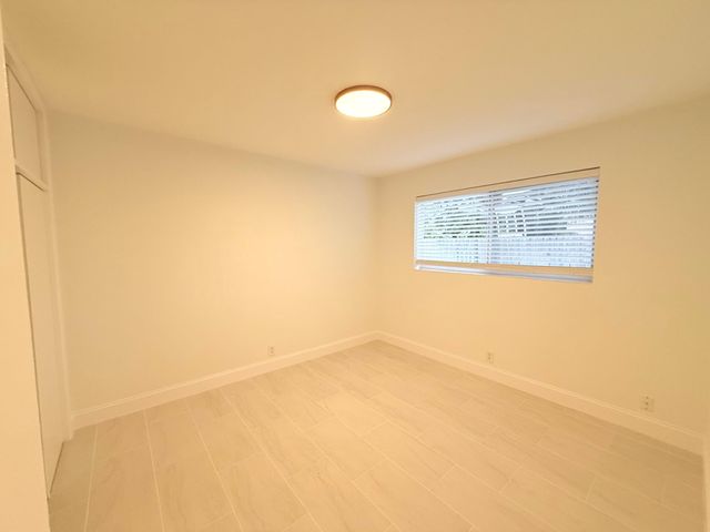 626 Prosperity Farms Rd Road 7, North Palm Beach, FL 33408