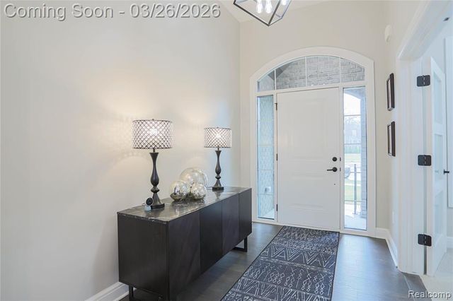 13033 Cathedral Court, Shelby Twp, MI 48315