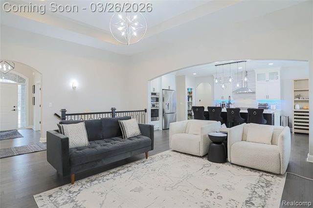 13033 Cathedral Court, Shelby Twp, MI 48315