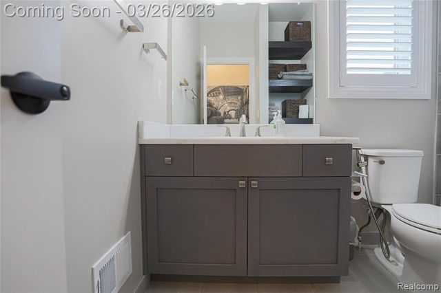 13033 Cathedral Court, Shelby Twp, MI 48315