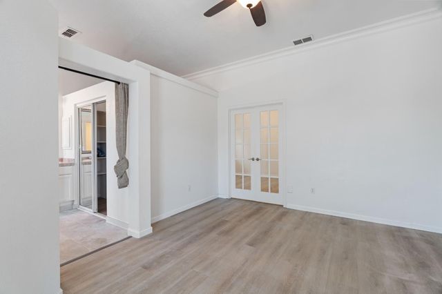 9077 Bedrock Ct, Sacramento, CA 95829