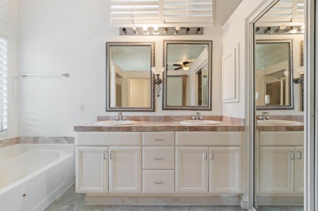9077 Bedrock Ct, Sacramento, CA 95829