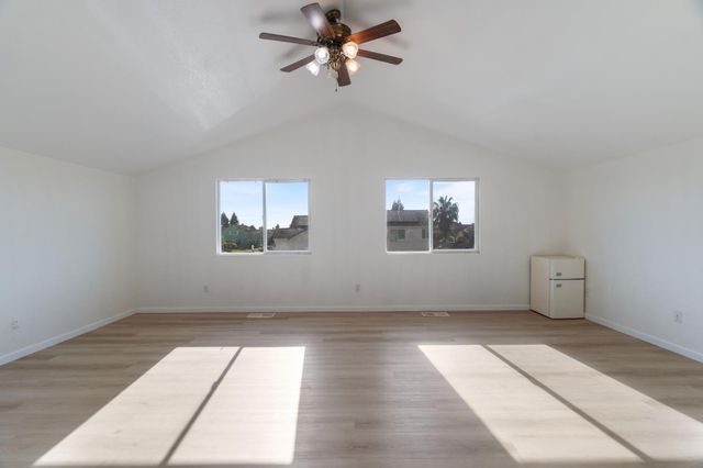 9077 Bedrock Ct, Sacramento, CA 95829