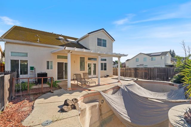 9077 Bedrock Ct, Sacramento, CA 95829