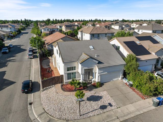 9077 Bedrock Ct, Sacramento, CA 95829