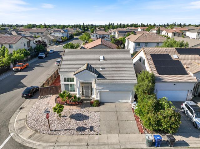 9077 Bedrock Ct, Sacramento, CA 95829