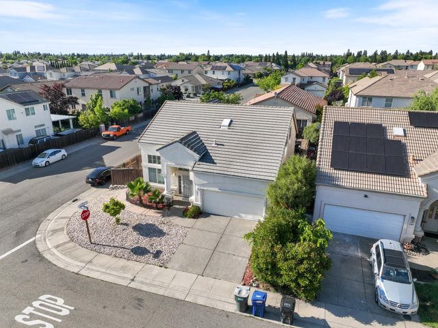 9077 Bedrock Ct, Sacramento, CA 95829