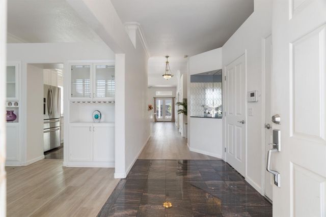 9077 Bedrock Ct, Sacramento, CA 95829