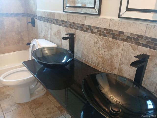 807 Iris Place, West Hempstead, NY 11552